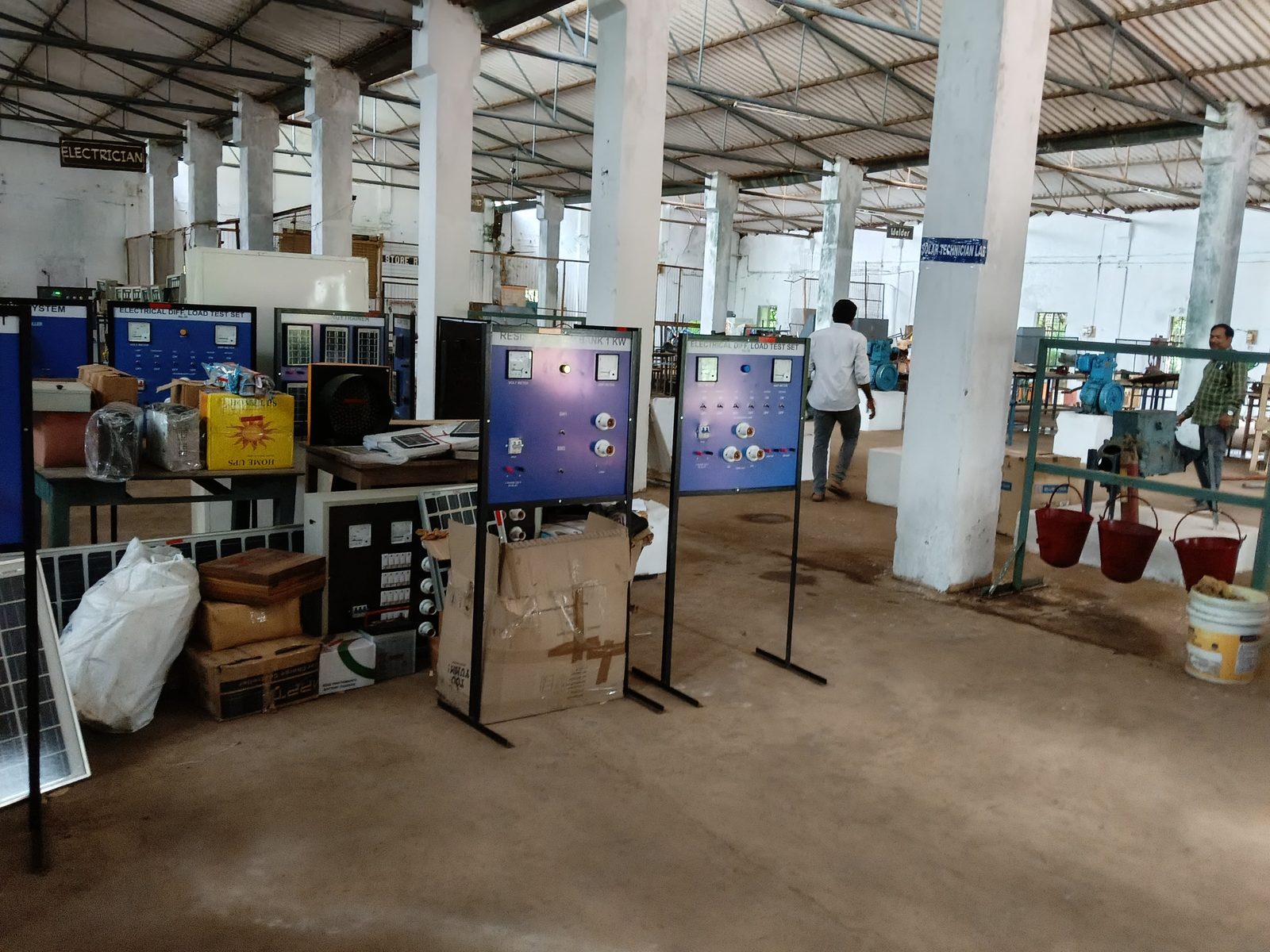 Visitors in Solar Training Lab